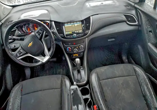 KL7CJPSB2KB889289 2019 CHEVROLET TRAX - Image 8