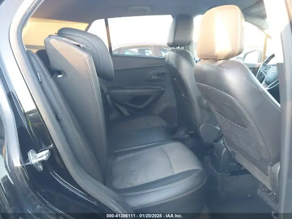 KL7CJPSB2KB897313 2019 CHEVROLET TRAX - Image 8