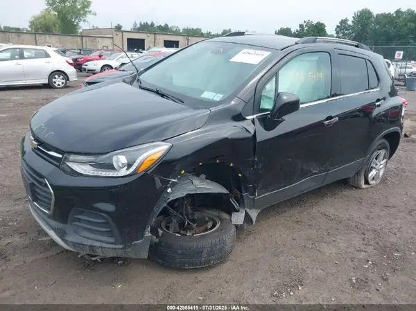 KL7CJPSB2KB897330 2019 CHEVROLET TRAX - Image 2