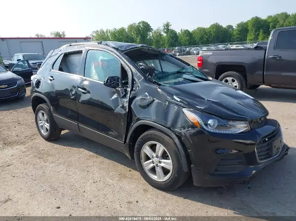 KL7CJPSB2KB900467 2019 CHEVROLET TRAX - Image 1