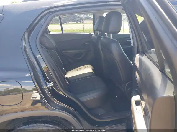 KL7CJPSB2KB901098 2019 CHEVROLET TRAX - Image 8