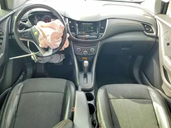 KL7CJPSB2KB926874 2019 CHEVROLET TRAX - Image 8