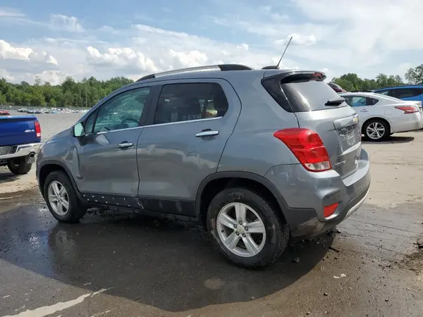 KL7CJPSB2KB928348 2019 CHEVROLET TRAX - Image 2