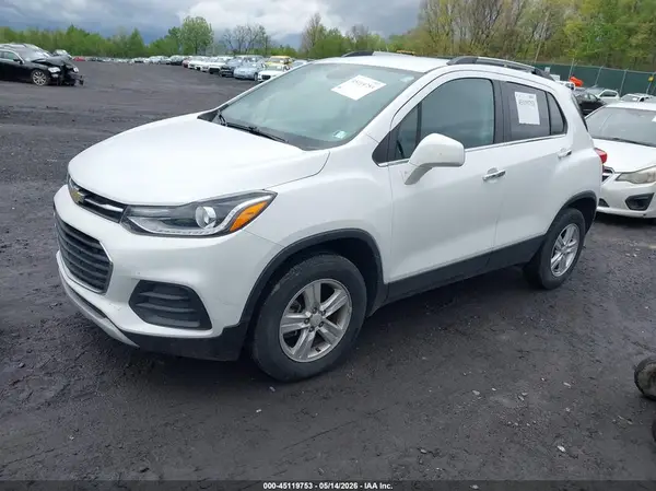KL7CJPSB2KB947692 2019 CHEVROLET TRAX - Image 2