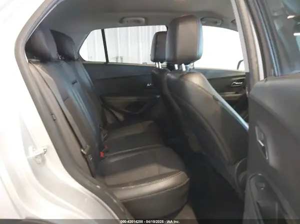 KL7CJPSB2LB020760 2020 CHEVROLET TRAX - Image 8