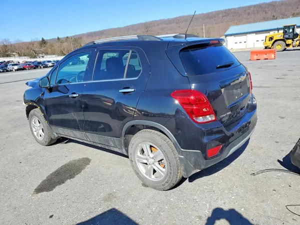 KL7CJPSB2LB059543 2020 CHEVROLET TRAX - Image 2