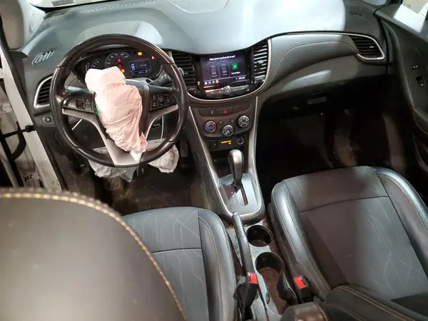 KL7CJPSB2LB085835 2020 CHEVROLET TRAX - Image 8