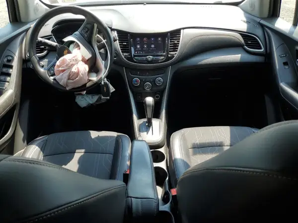 KL7CJPSB2LB085995 2020 CHEVROLET TRAX - Image 8