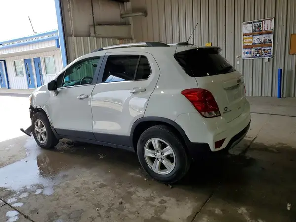 KL7CJPSB2LB313400 2020 CHEVROLET TRAX - Image 2