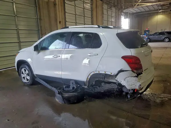 KL7CJPSB2LB313672 2020 CHEVROLET TRAX - Image 2