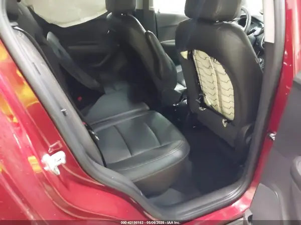 KL7CJPSB2MB320008 2021 CHEVROLET TRAX - Image 8