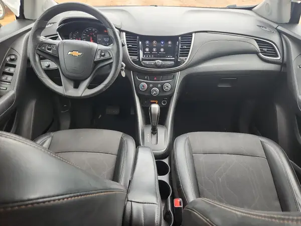 KL7CJPSB2MB321806 2021 CHEVROLET TRAX - Image 8