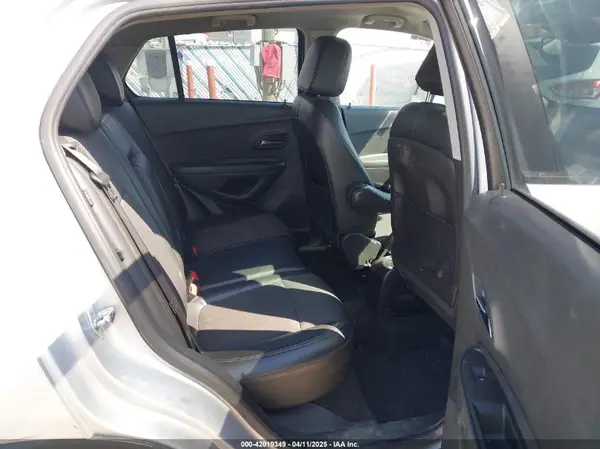 KL7CJPSB2MB326150 2021 CHEVROLET TRAX - Image 8