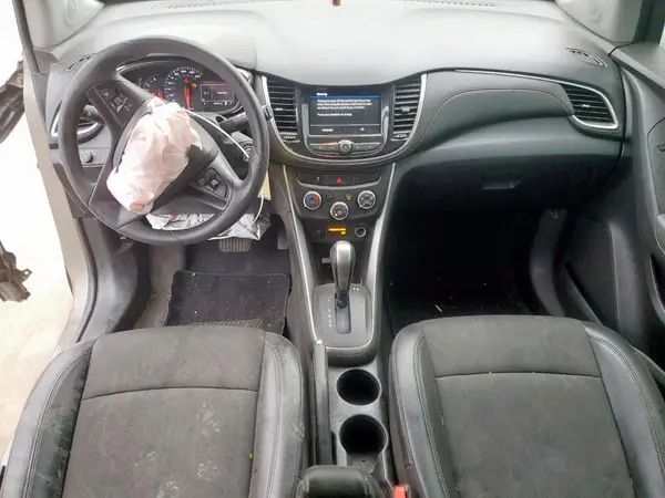 KL7CJPSB2MB327105 2021 CHEVROLET TRAX - Image 8