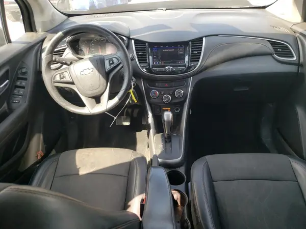 KL7CJPSB2MB331638 2021 CHEVROLET TRAX - Image 8