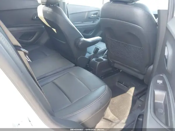 KL7CJPSB2MB349279 2021 CHEVROLET TRAX - Image 8