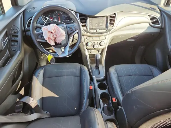 KL7CJPSB2MB351808 2021 CHEVROLET TRAX - Image 8
