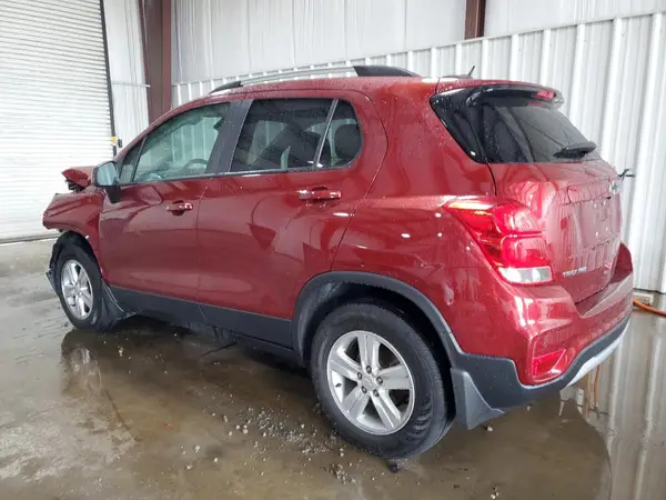 KL7CJPSB2MB358161 2021 CHEVROLET TRAX - Image 2