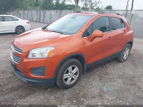KL7CJPSB3GB522182 2016 CHEVROLET TRAX - Image 2
