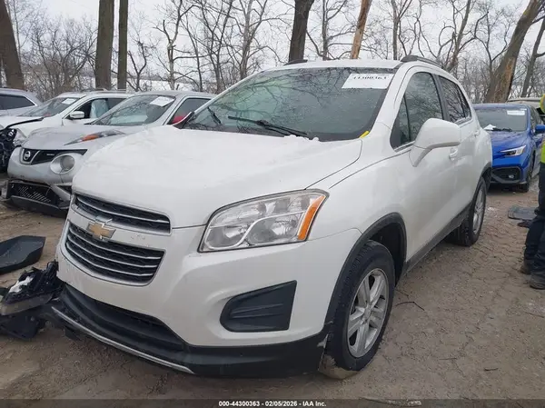 KL7CJPSB3GB548202 2016 CHEVROLET TRAX - Image 2