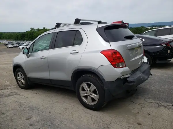 KL7CJPSB3GB581569 2016 CHEVROLET TRAX - Image 2