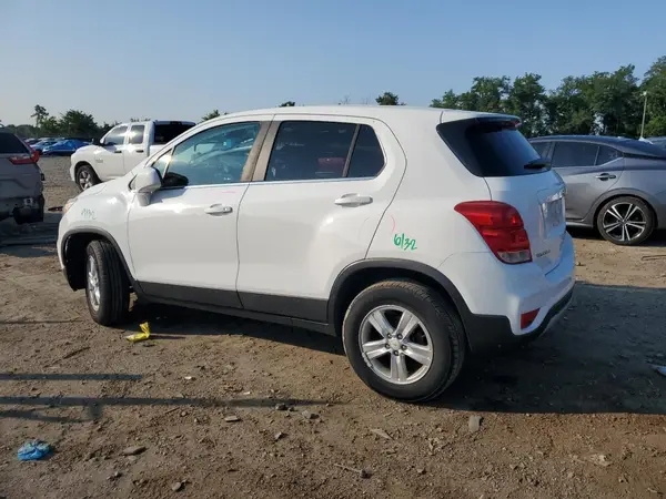KL7CJPSB3HB057579 2017 CHEVROLET TRAX - Image 2