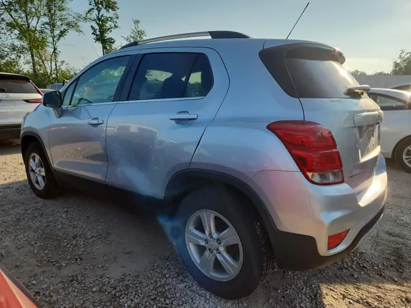 KL7CJPSB3HB076116 2017 CHEVROLET TRAX - Image 2