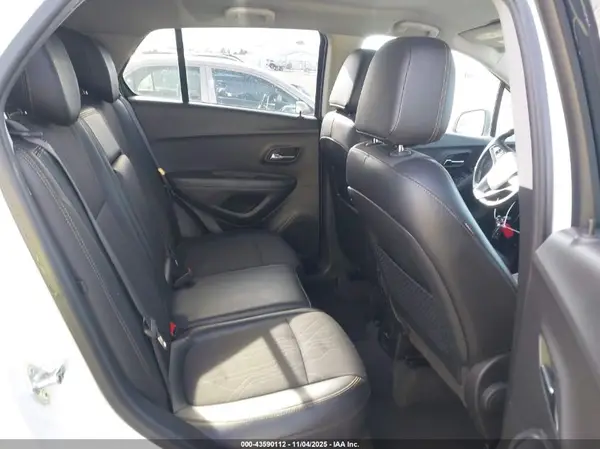 KL7CJPSB3HB112418 2017 CHEVROLET TRAX - Image 8
