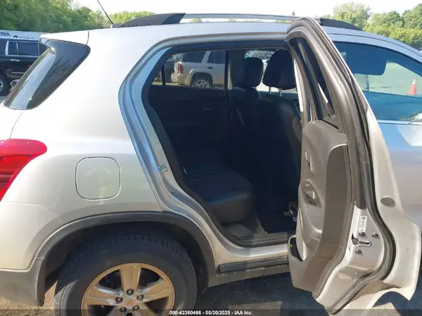 KL7CJPSB3HB136914 2017 CHEVROLET TRAX - Image 8