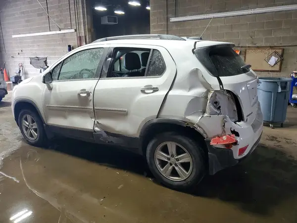 KL7CJPSB3HB137884 2017 CHEVROLET TRAX - Image 2