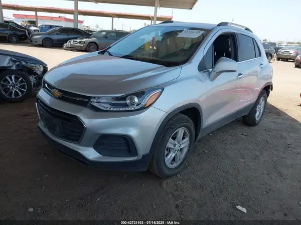 KL7CJPSB3HB193744 2017 CHEVROLET TRAX - Image 2