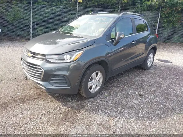 KL7CJPSB3HB203348 2017 CHEVROLET TRAX - Image 2