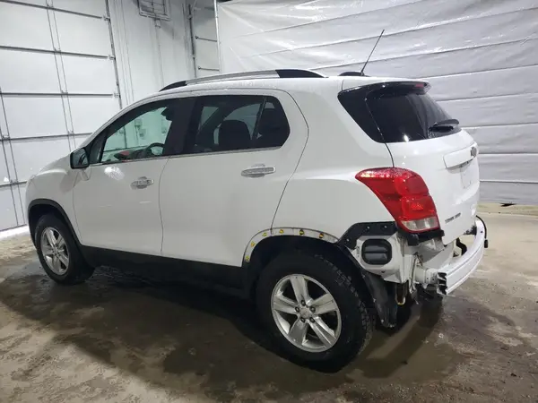 KL7CJPSB3JB612505 2018 CHEVROLET TRAX - Image 2