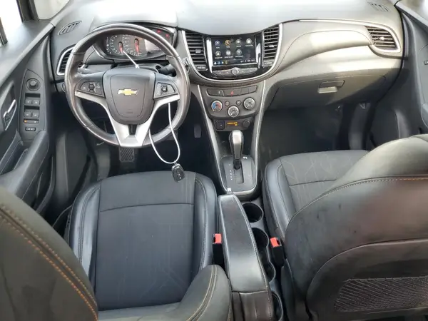 KL7CJPSB3JB655368 2018 CHEVROLET TRAX - Image 8