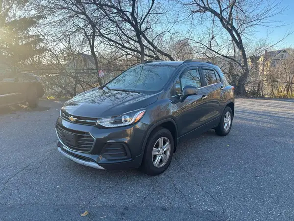 KL7CJPSB3JB684904 2018 CHEVROLET TRAX - Image 2