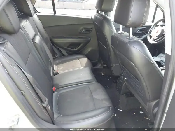 KL7CJPSB3JB689164 2018 CHEVROLET TRAX - Image 8
