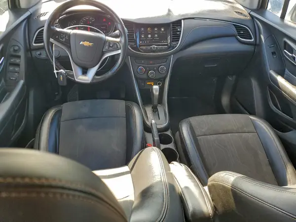 KL7CJPSB3JB711308 2018 CHEVROLET TRAX - Image 8
