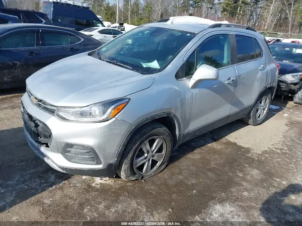 KL7CJPSB3KB736047 2019 CHEVROLET TRAX - Image 2