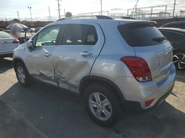 KL7CJPSB3KB749834 2019 CHEVROLET TRAX - Image 2