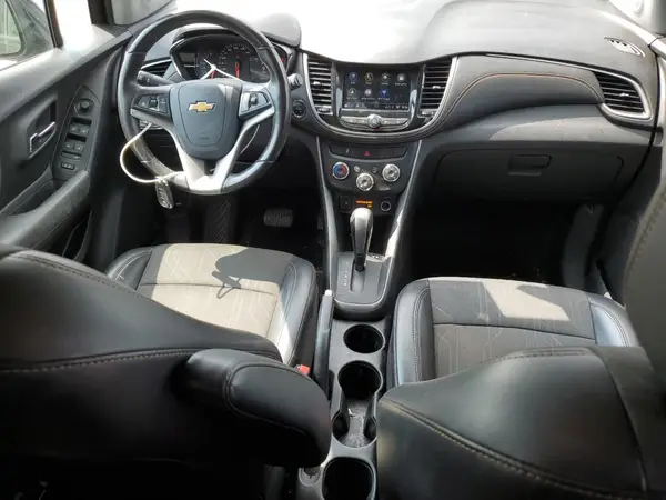 KL7CJPSB3KB760980 2019 CHEVROLET TRAX - Image 8