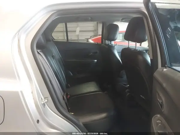 KL7CJPSB3KB777438 2019 CHEVROLET TRAX - Image 8