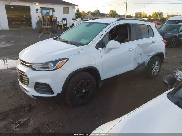 KL7CJPSB3KB789136 2019 CHEVROLET TRAX - Image 2