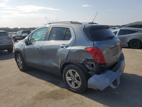 KL7CJPSB3KB812785 2019 CHEVROLET TRAX - Image 2