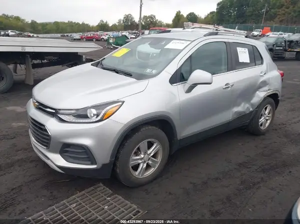 KL7CJPSB3KB835614 2019 CHEVROLET TRAX - Image 2