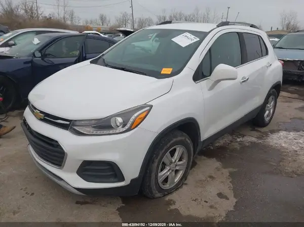 KL7CJPSB3KB835970 2019 CHEVROLET TRAX - Image 2