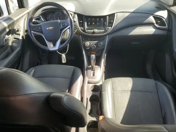 KL7CJPSB3KB845222 2019 CHEVROLET TRAX - Image 8