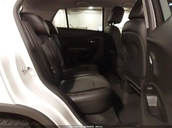 KL7CJPSB3KB852994 2019 CHEVROLET TRAX - Image 8
