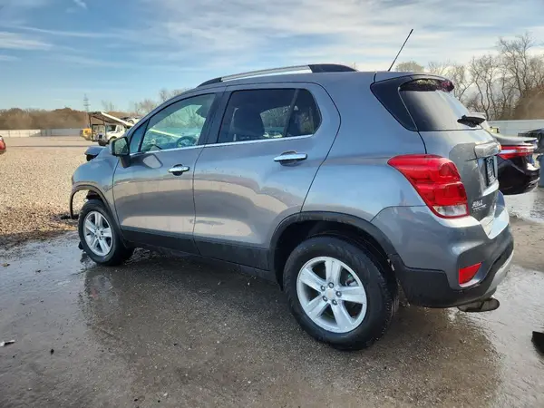 KL7CJPSB3KB879760 2019 CHEVROLET TRAX - Image 2