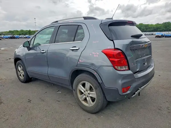 KL7CJPSB3KB894467 2019 CHEVROLET TRAX - Image 2