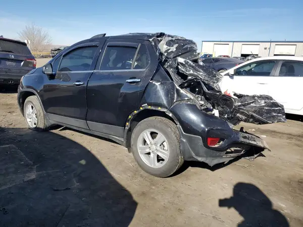 KL7CJPSB3KB900946 2019 CHEVROLET TRAX - Image 2